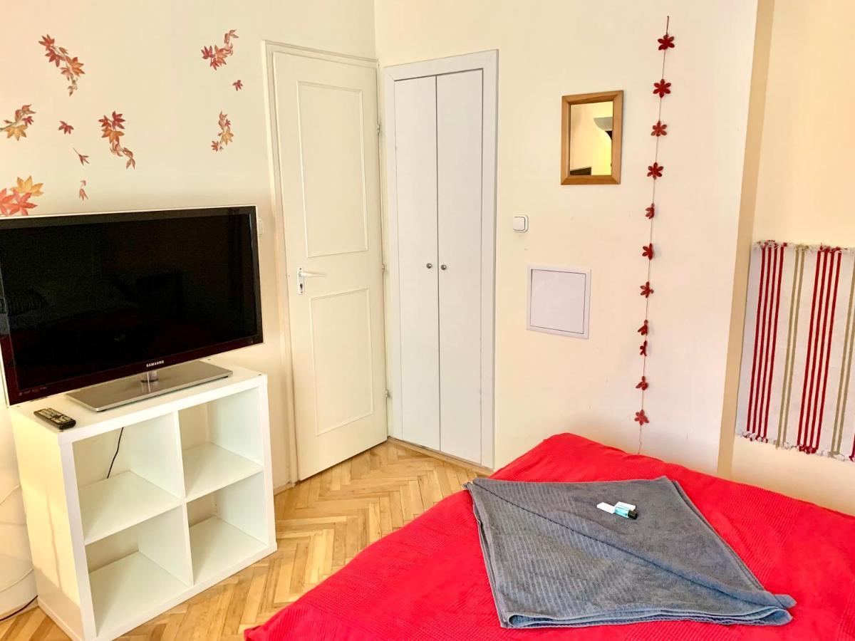 Jazzy Vibes Parliament Rooms And Ensuites Budapest Luaran gambar