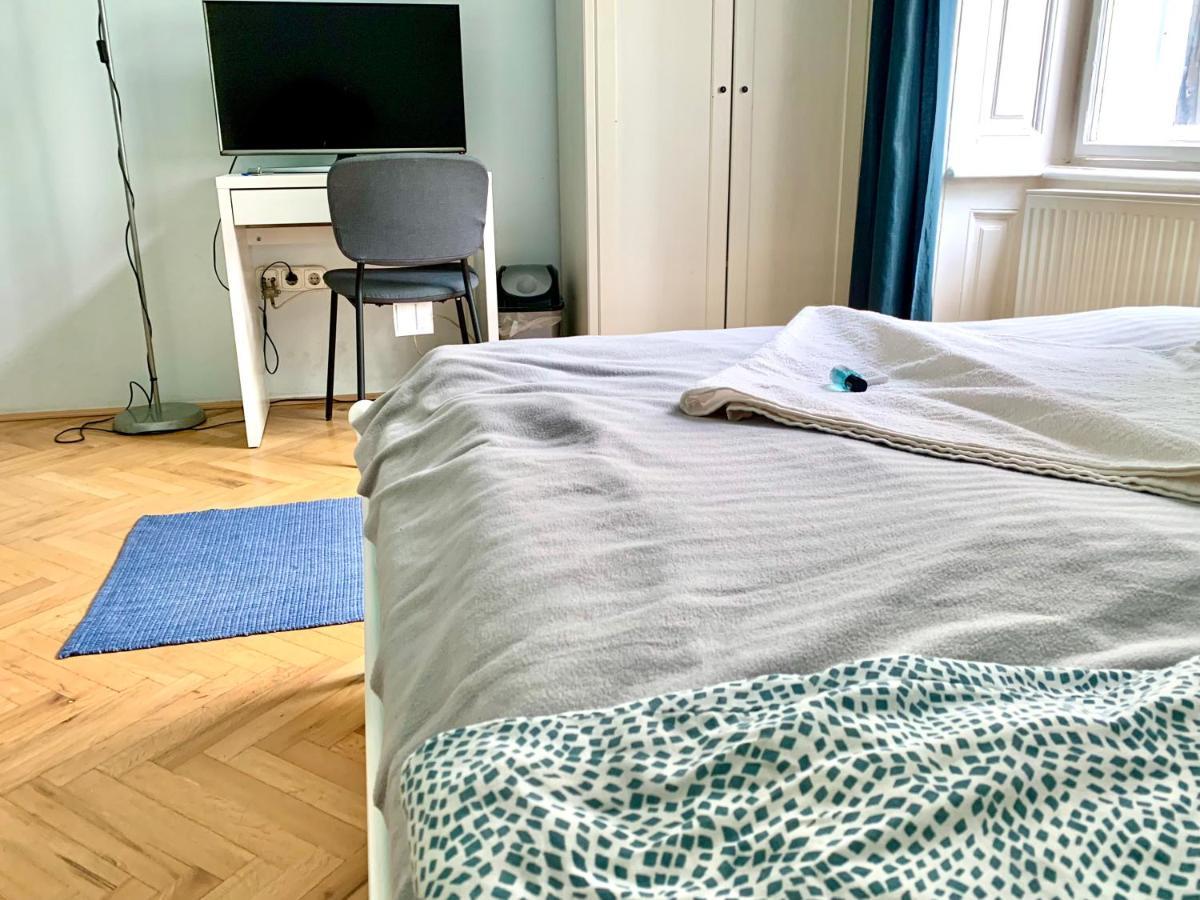 Jazzy Vibes Parliament Rooms And Ensuites Budapest Luaran gambar